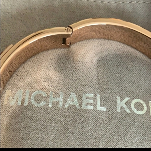 Michael Kors Rose Gold Cuff NWOT - Picture 6 of 8